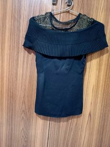 Black 'Off-Shoulder Top' 💕