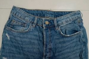 3 Women Funky Jeans
