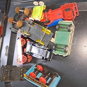 VINTAGE SHOWCASE TOY VEHICLES✔️