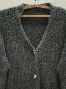 Cozy Knit Cardigan - Perfect for Layering