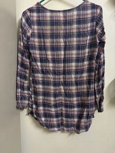 women’s top