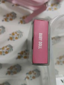 Huda Beauty Liquid matte lipstick