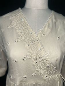 Elegant White Chikankari Kurta