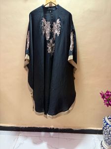 Embroidered kaftan abaya