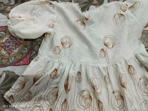 A beautiful korean top