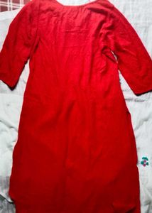 PRICE DROP🚨Red Embroidered Kurti