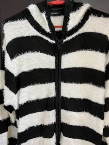 Women Furr Zipper