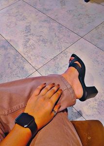 Stylish Black Block Heel Sandals