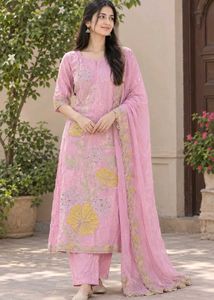 Pink Kurta Set with Floral Embroidery