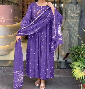 klosia Women Rayon Printed Anarkali kurta Set with