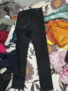 Classic Black Skinny Jeans