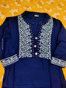 Elegant Blue Embroidered Kurta