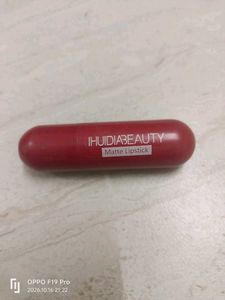 HUDA BEAUTY Matte Lipstick