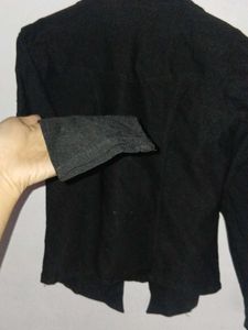 Classic Black Blazer with Zipper Accents