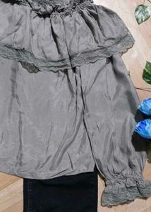 Y2K Off-Shoulder Grey Ruffle Top🎀