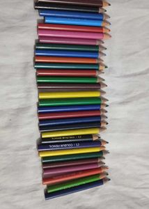 Colored Pencils Set