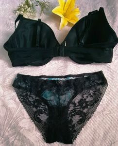 Elegant Black Bra With Brief