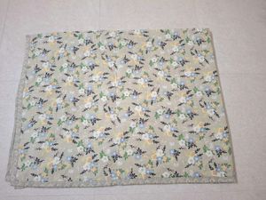 Floral Quilt/comforter full-size double Bed