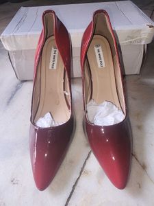 Chic Red Patent Heels