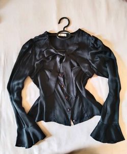 Pretty Black Bow Ribbon blouse
