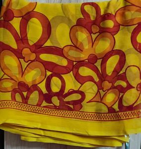 Floral Print Saree with sitchted blouse
