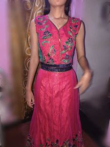 Vibrant Pink Embroidered lehenga blouse odhani set