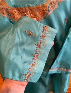 crepe kashmiri kurta set