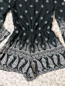 Chic Black Paisley Bohemian Print Romper