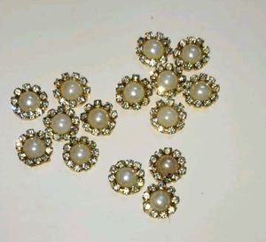 Patches Moti Stone Cream Flower jarkan fancy 15 p