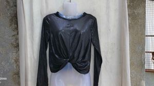 18279. Black Twist Front Long Sleeve Top