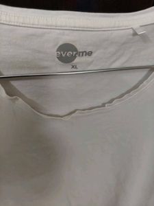 basic fitted white t shirt