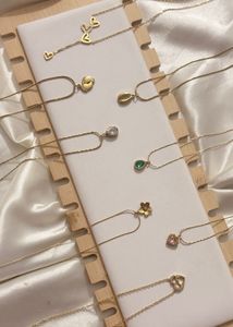(NEW ARRIVAL)Assorted Delicate Necklaces