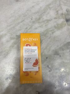 Dot & Key Vitamin C+E Super Bright Sunscreen