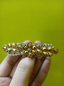 Elegant Gold Flower Hair Clip