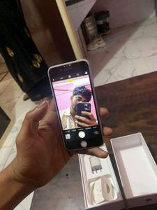 iPhone 7 brand new condition Little used sab k