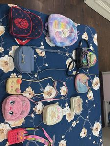 Cute Iridescent Backpack with Sequins