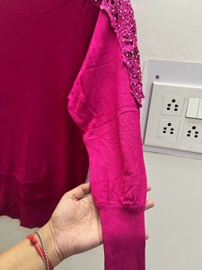Women Embellish Pullover