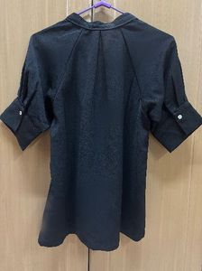 Chic Black Puff Sleeve Top
