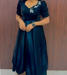 Elegant Navy Velvet Gown with Deer Embellishments