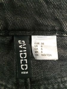 H&amp;M Orginal Women's Black Denim Shorts