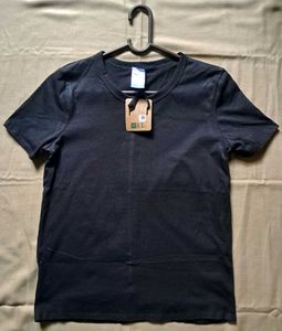 Brand New Decathlon Black T-Shirt–With tag