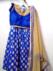 I want to selling  ghagra choli
