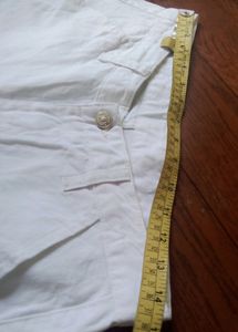 White Basic Bermuda Pant