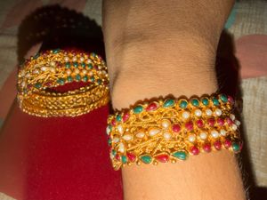 Exquisite Gold Bangle Set with Stones