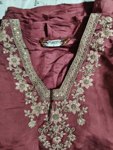 2 Embroidered Kurta Set 🛍️✨🌷