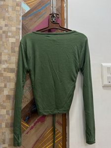 Green Ruched V-Neck Long Sleeve Top