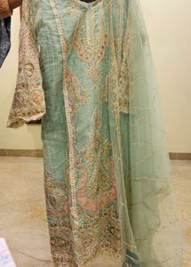 Beautifully Pakistani Embellished Kurta set