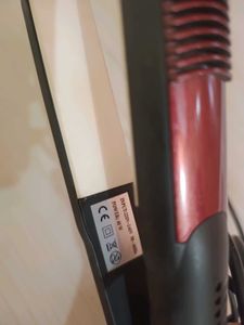 Nova Hair Straightener
