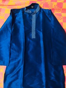 Manyavar Men's Royal Blue Kurta