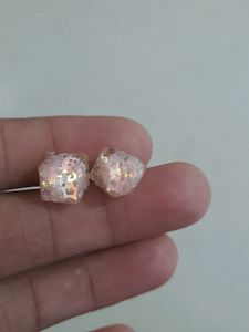 Like     New Earring Not Use Offer